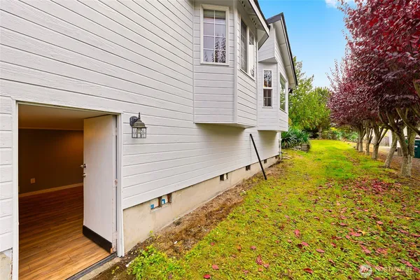 $427,000 | 752 Tillamuk Drive, La Conner, WA 98257