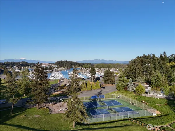 $427,000 | 752 Tillamuk Drive, La Conner, WA 98257