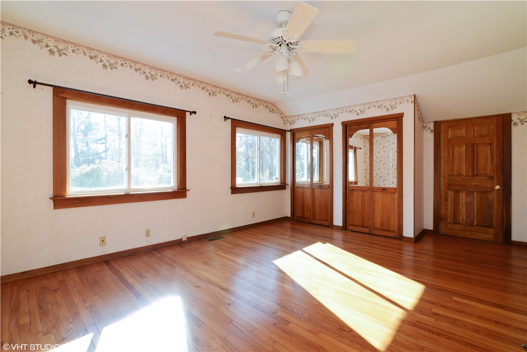 203 Warren Road Westerly, RI 02891 - Photo 5 of 15