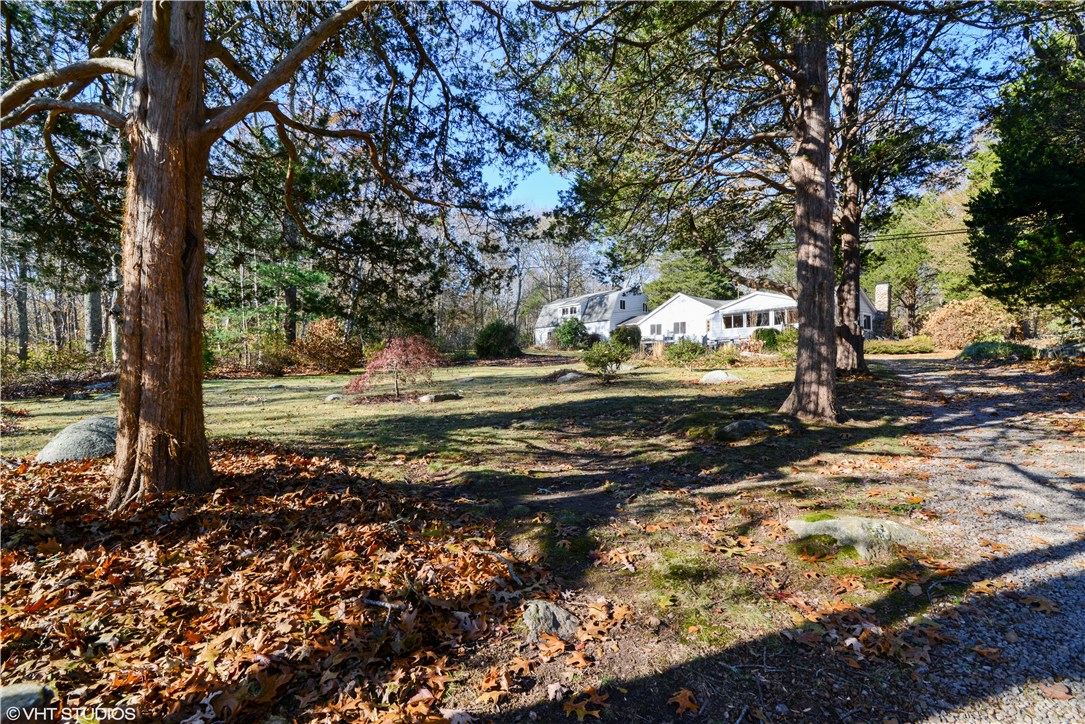 203 Warren Road Westerly, RI 02891 - Photo 8 of 15