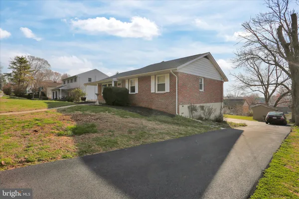 $329,900 | 227 West Neversink Road, Reading, PA 19606