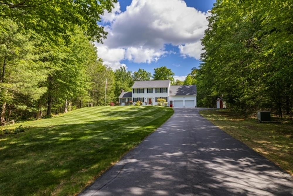 130 Beech Hill Road Mont Vernon, NH 03057 - Photo 2 of 43