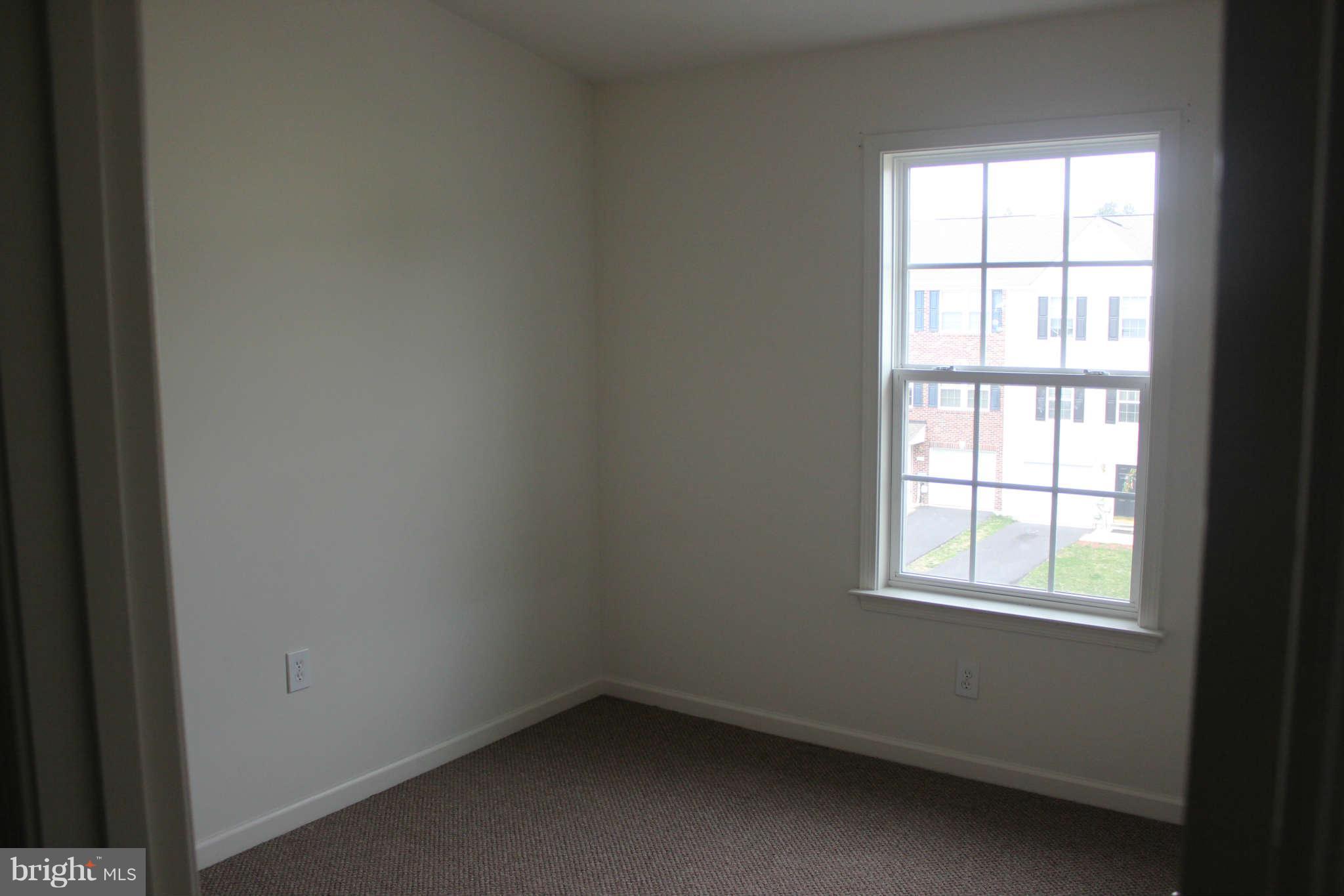226 Rumbling Rock Road Hedgesville, WV 25427 - Photo 9 of 12 Interior (General)