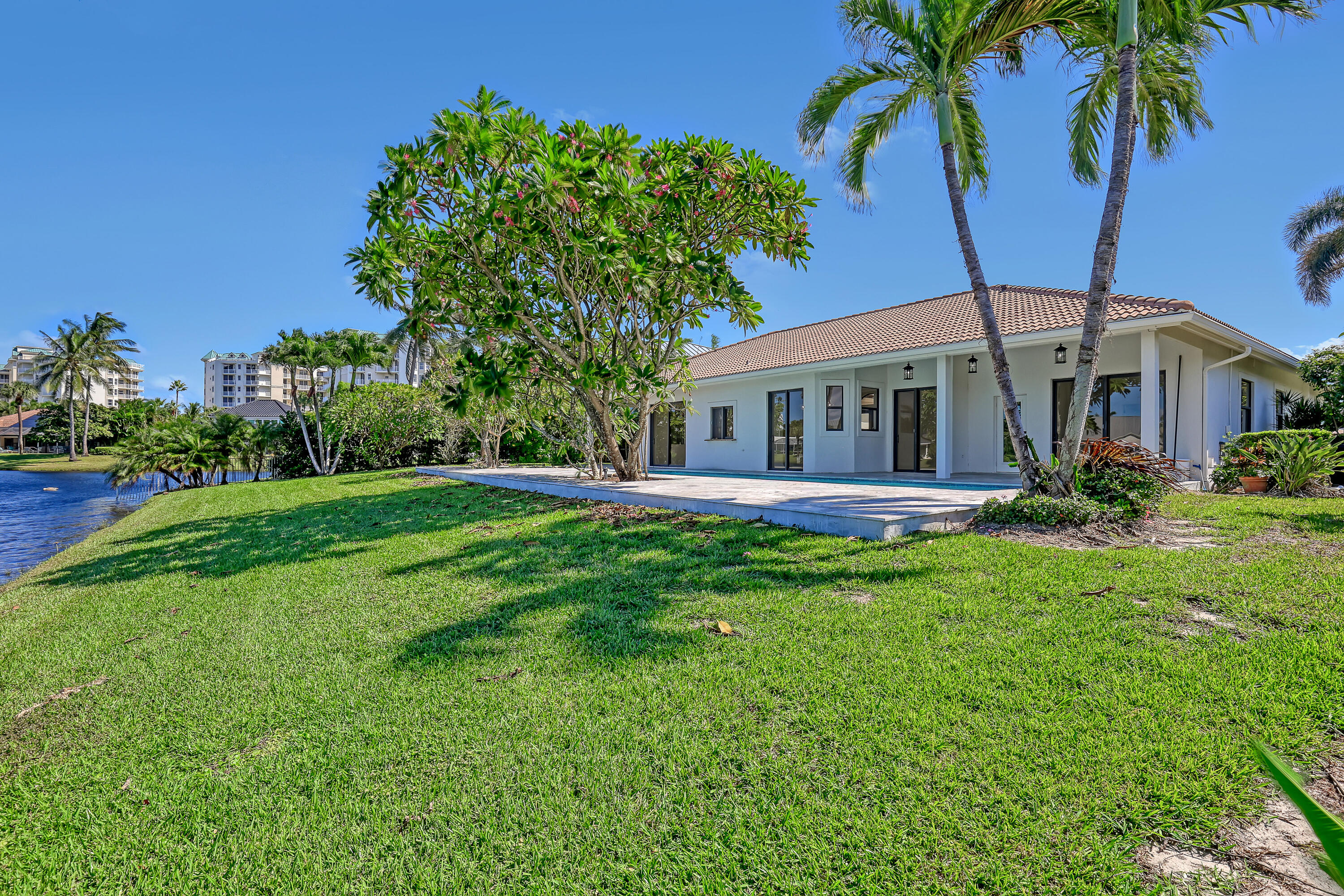 161 Apollo Circle Jupiter, FL 33477 - Photo 14 of 60 161 Apollo (57)