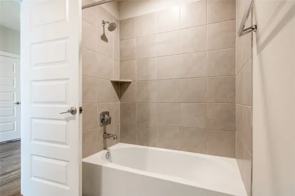 $2,450 | 7226 Telford Holw Trail, Richmond, TX 77407