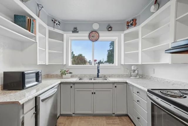 $295,000 | 6020 North Monroe Street, Spokane, WA 99205