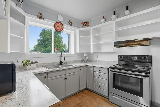 $295,000 | 6020 North Monroe Street, Spokane, WA 99205