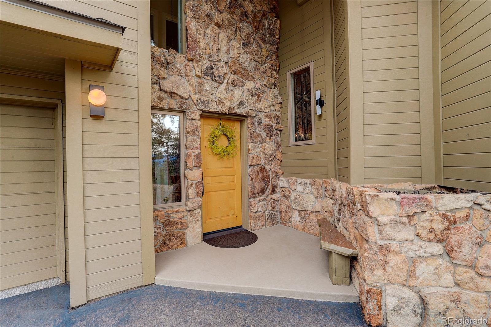 2420 Juniper Court Golden, CO 80401 - Photo 4 of 48