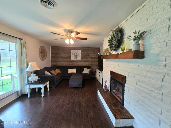 $259,000 | 1765 Sugar Run Road, Jonesville, VA 24263