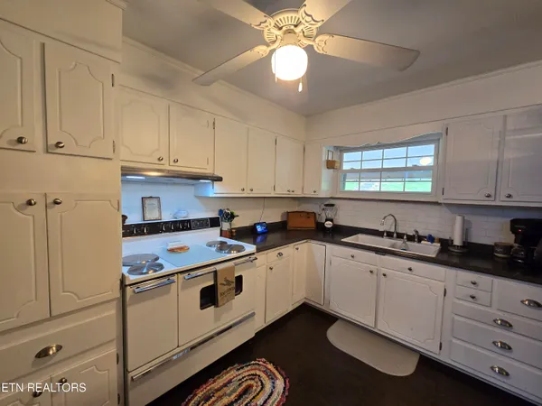 $259,000 | 1765 Sugar Run Road, Jonesville, VA 24263