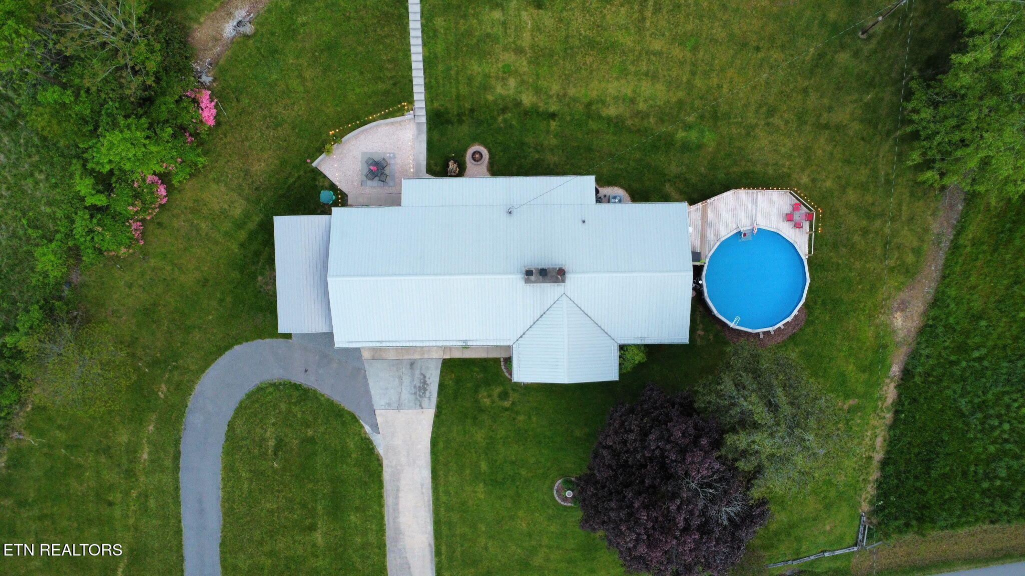 1765 Sugar Run Road Jonesville, VA 24263 - Photo 9 of 46 IMG_20260402_192427