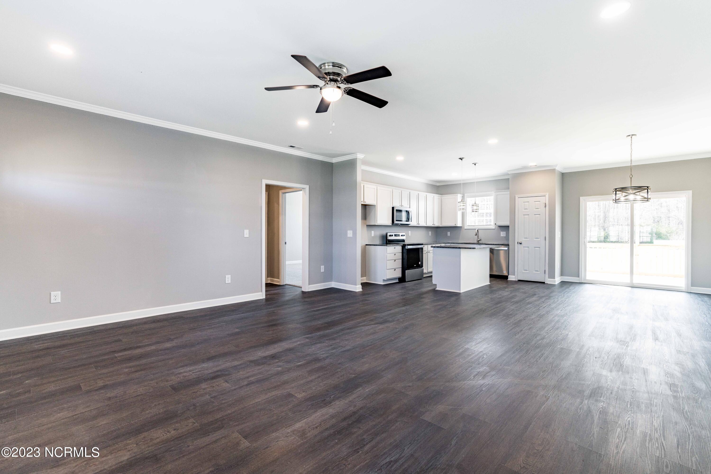 6444 Flowers Road Wilson, NC 27893 - Photo 4 of 32 DSC07152