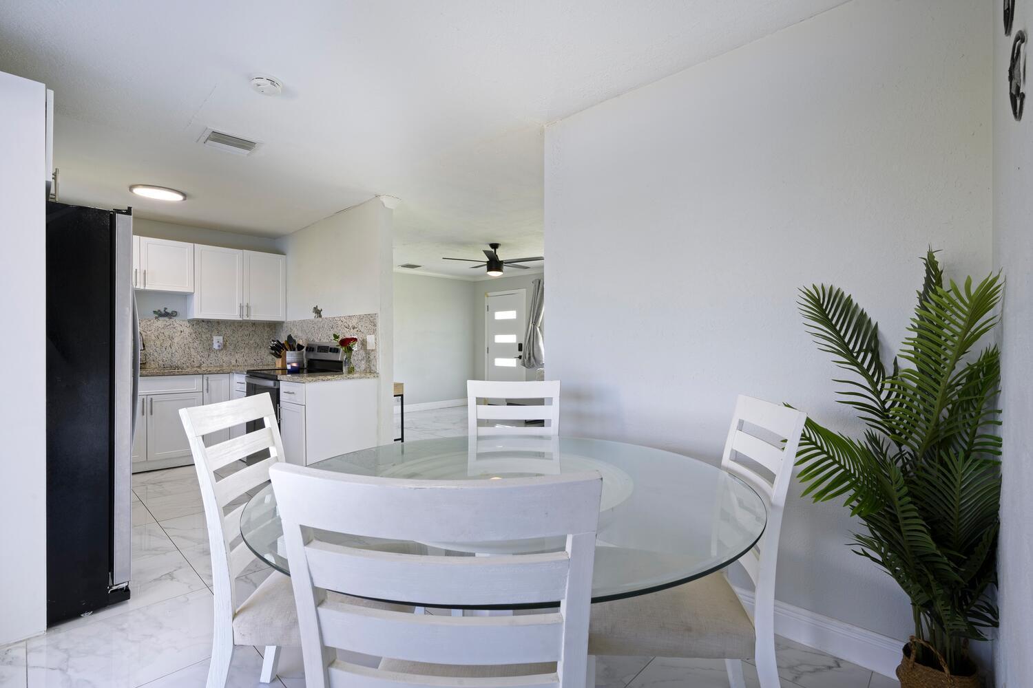 310 West 16th Way Riviera Beach, FL 33404 - Photo 9 of 24 Dining Room