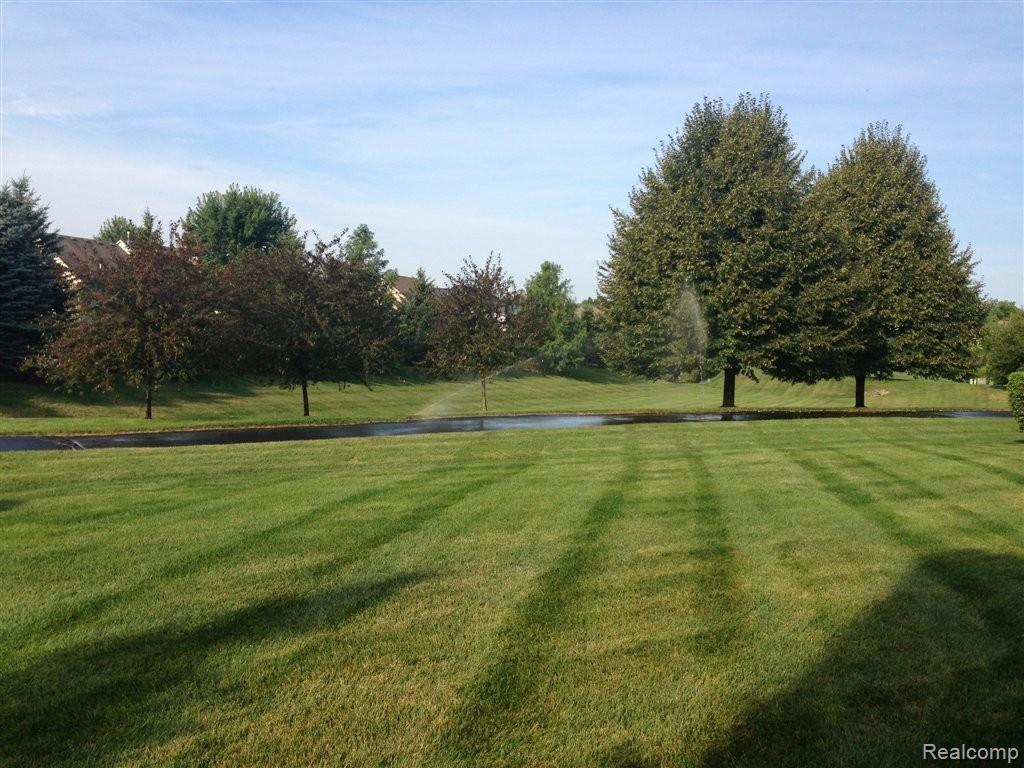 1874 Dunham Drive, Unit 17 Rochester, MI 48306 - Photo 20 of 22 Photo Aug 22, 9 07 36 AM.jpg