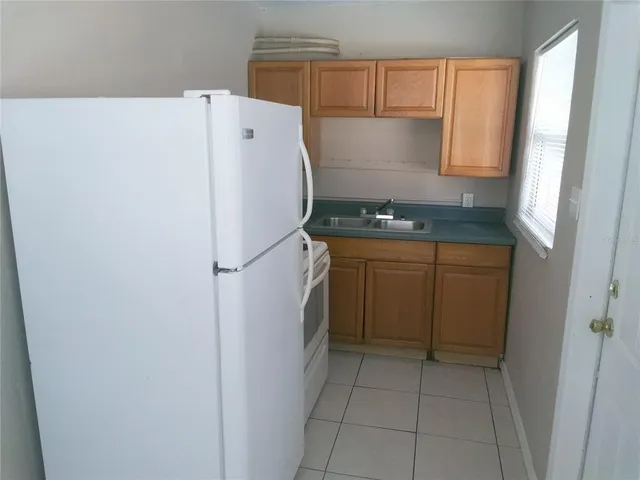 $1,075 | 986 22nd Avenue South, Unit 2, St. Petersburg, FL 33705