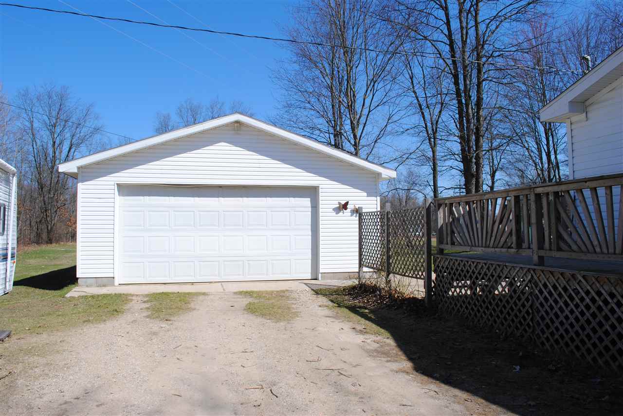 11872 East 34 Road Cadillac, MI 49601 - Photo 35 of 39 1830434-34.JPG