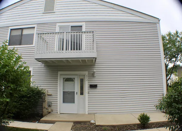 $238,500 | 872 Cambridge Place, Unit 126D, Wheeling, IL 60090