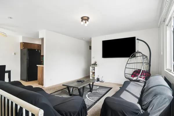 $238,500 | 872 Cambridge Place, Unit 126D, Wheeling, IL 60090