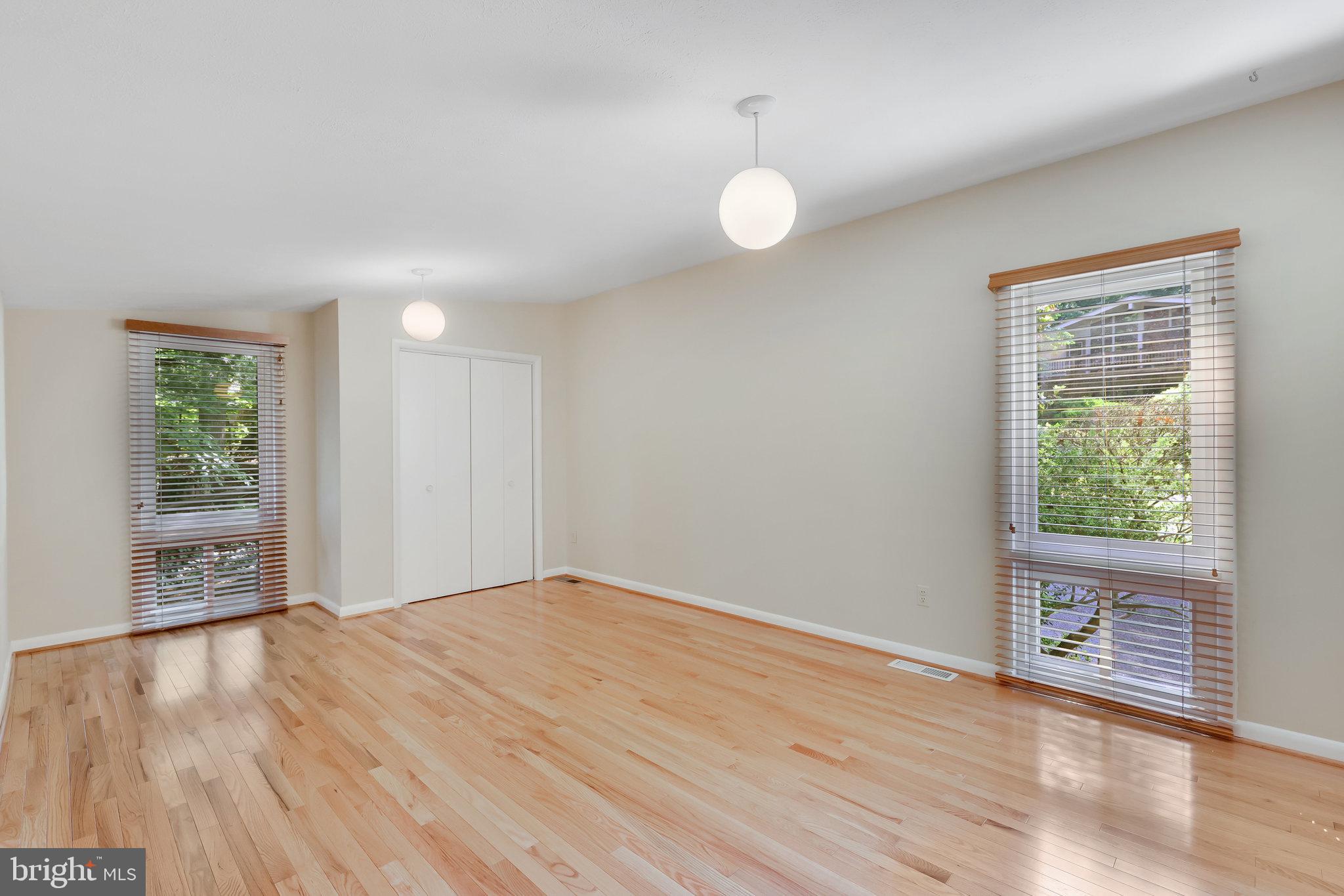 11234 South Shore Road Reston, VA 20190 - Photo 17 of 37 Bedroom 2