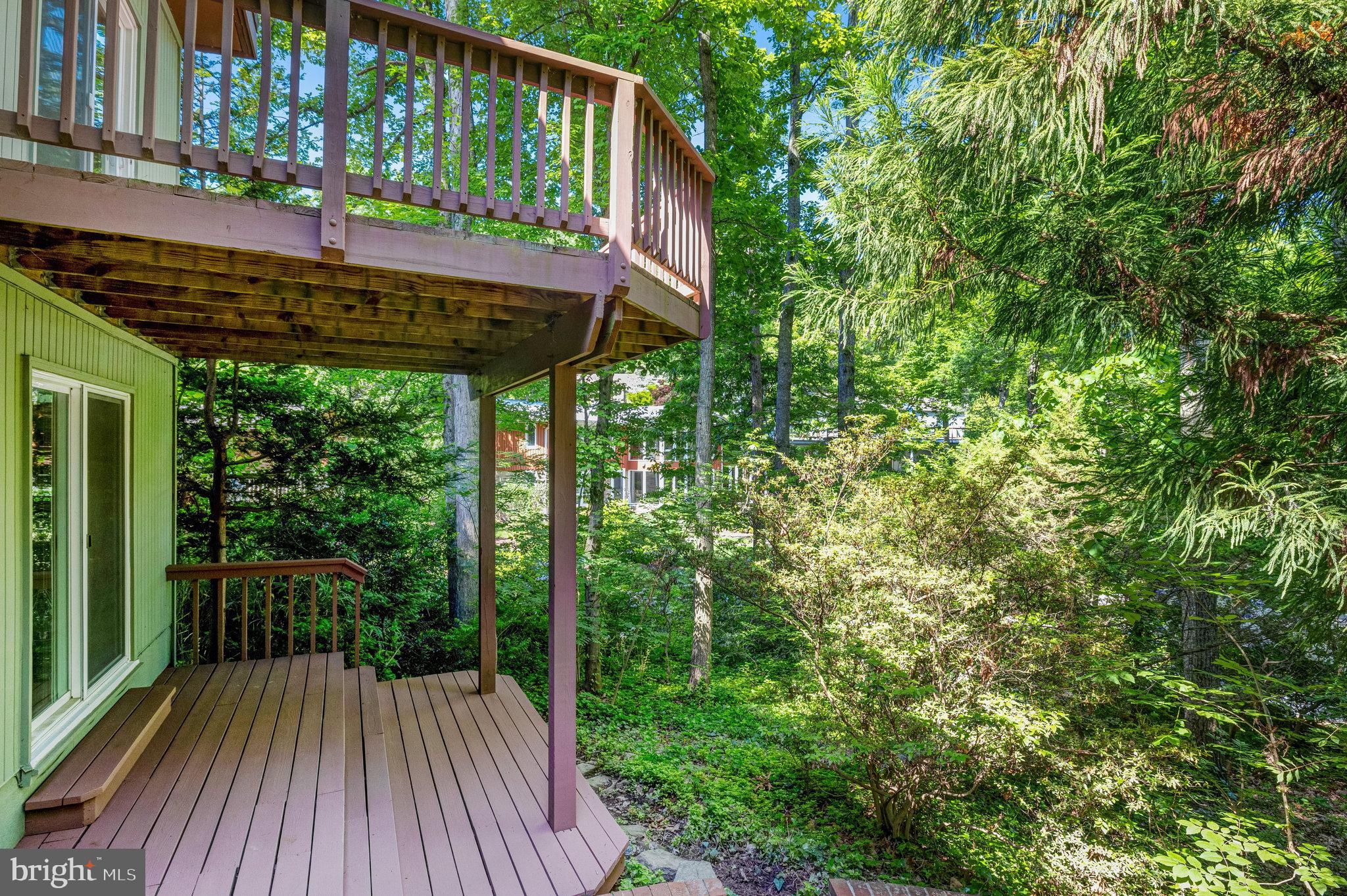 11234 South Shore Road Reston, VA 20190 - Photo 33 of 37 Two levels of Decking