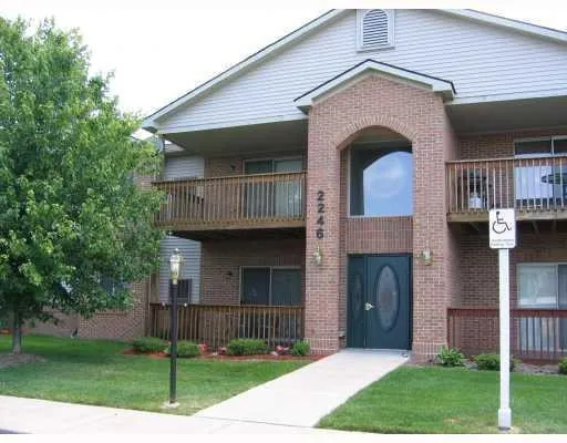 $1,600 | 2246 Touchdown Court, Unit 2, Ypsilanti, MI 48197