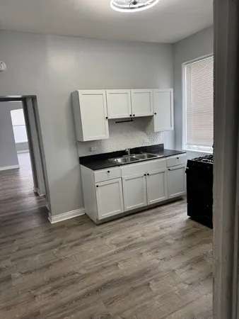 $1,650 | 11915 South Lowe Avenue, Unit 1, Chicago, IL 60628