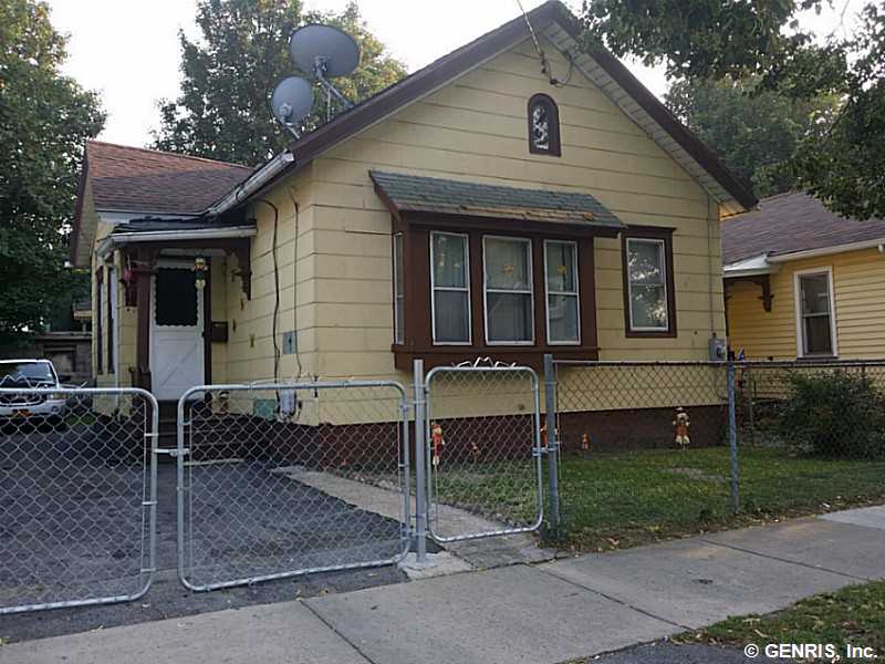 125 Scrantom Street Rochester, NY 14605 - Photo 1 of 1 Exterior Front.
