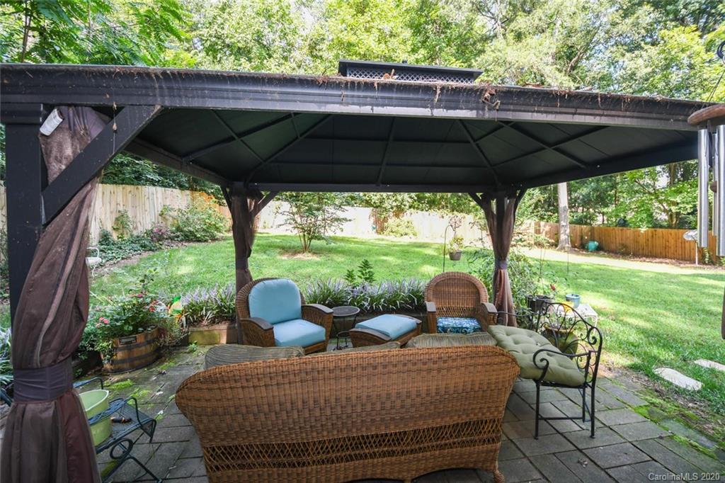 5644 Londonderry Road Charlotte, NC 28210 - Photo 22 of 23 a view of outdoor space yard and patio