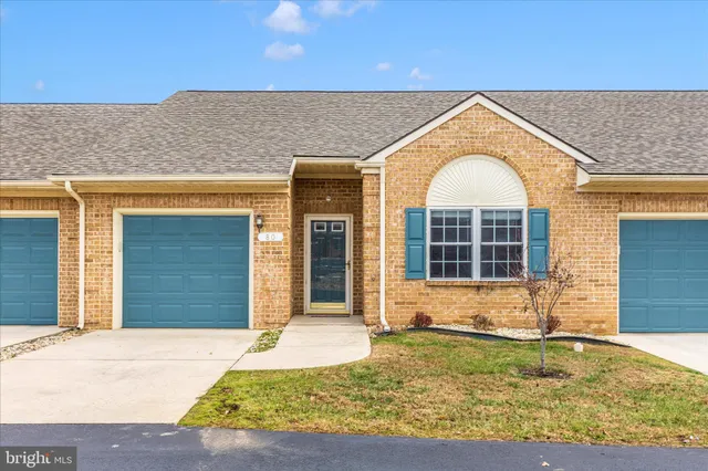 $254,900 | 80 Sunbrook Lane, Unit 170, Hagerstown, MD 21742