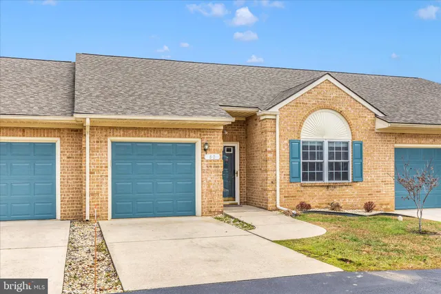 $254,900 | 80 Sunbrook Lane, Unit 170, Hagerstown, MD 21742