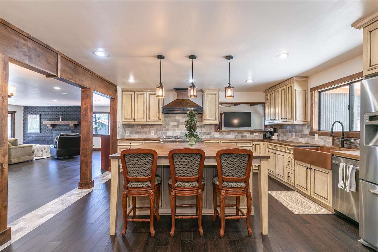 11596 Brook Lane Truckee, CA 96161 - Photo 4 of 21