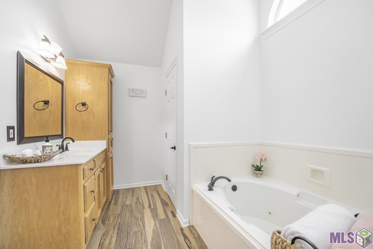 37131 Perkins Road Prairieville, LA 70769 - Photo 13 of 19 Gallery Image 13