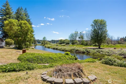 $925,000 | 16026 Lawrence Place Southeast, Yelm, WA 98597