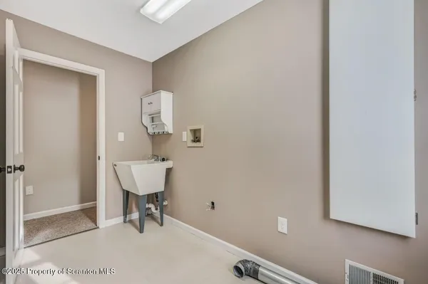 $575,000 | 123 Bonifanti Lane, Factoryville, PA 18419