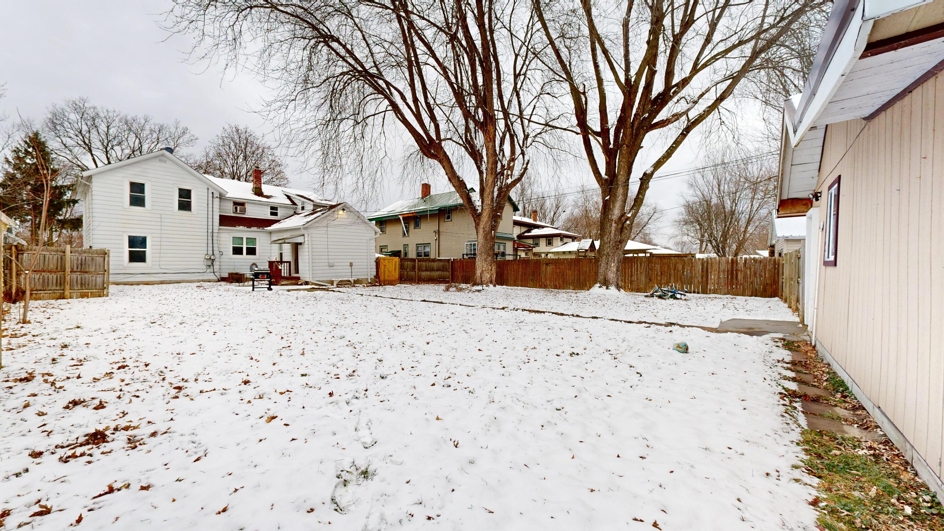 509 East Franklin Street, Unit 511 Sparta, WI 54656 - Photo 30 of 45 backyard