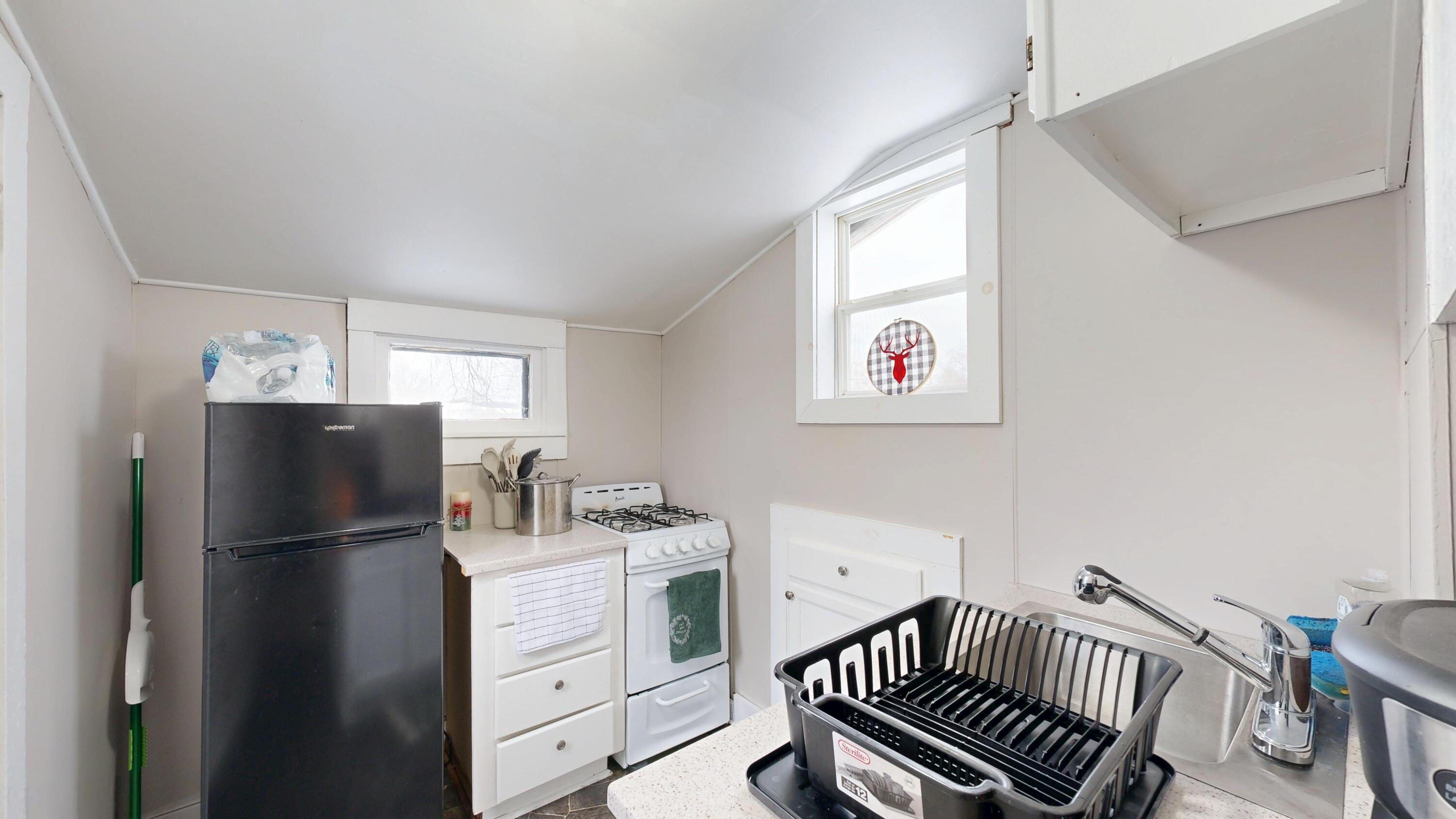 509 East Franklin Street, Unit 511 Sparta, WI 54656 - Photo 7 of 45 kitchen upper