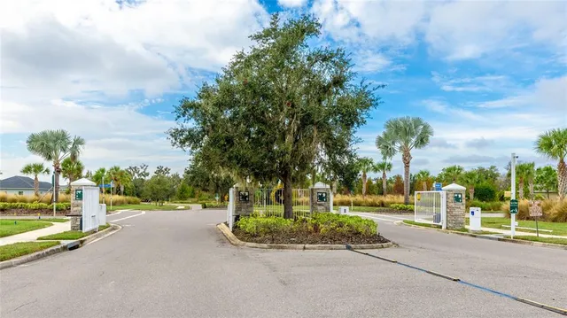 $599,990 | 3911 Woodmont Drive, Parrish, FL 34219