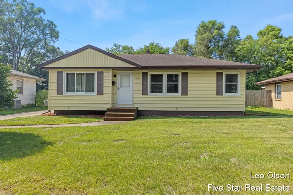 $295,000 | 1450 Blanchard Street Southwest, Wyoming, MI 49509