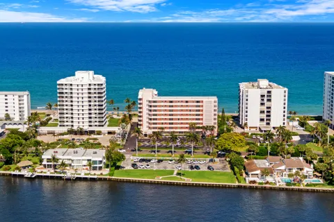 $720,000 | 2921 South Ocean Boulevard, Unit 204, Highland Beach, FL 33487