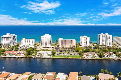 $720,000 | 2921 South Ocean Boulevard, Unit 204, Highland Beach, FL 33487