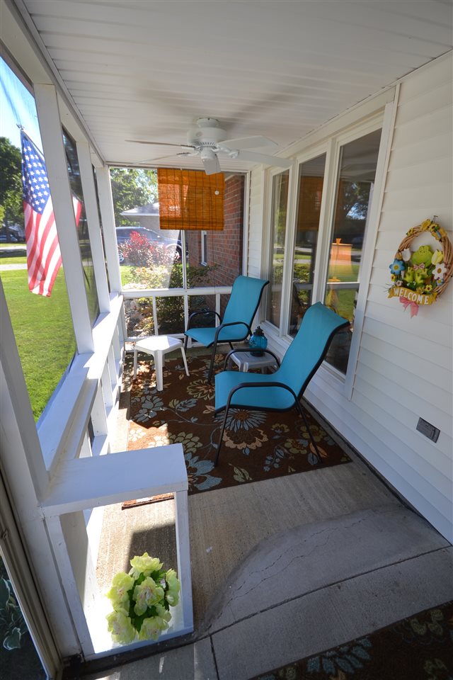 622 Springbrook Road Fort Wayne, IN 46825 - Photo 2 of 17 Gallery Image 2