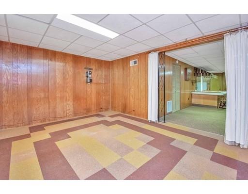 36 Sabin Street Springfield, MA 01151 - Photo 23 of 33 a view of a room