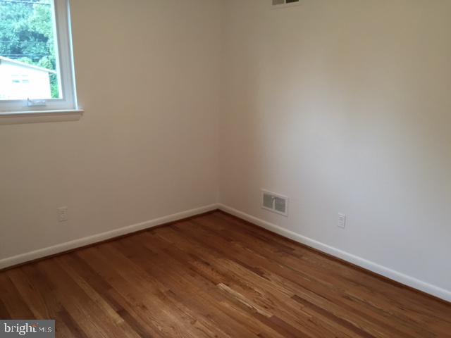 9301 Kirkdale Road Bethesda, MD 20817 - Photo 11 of 16 Bedroom