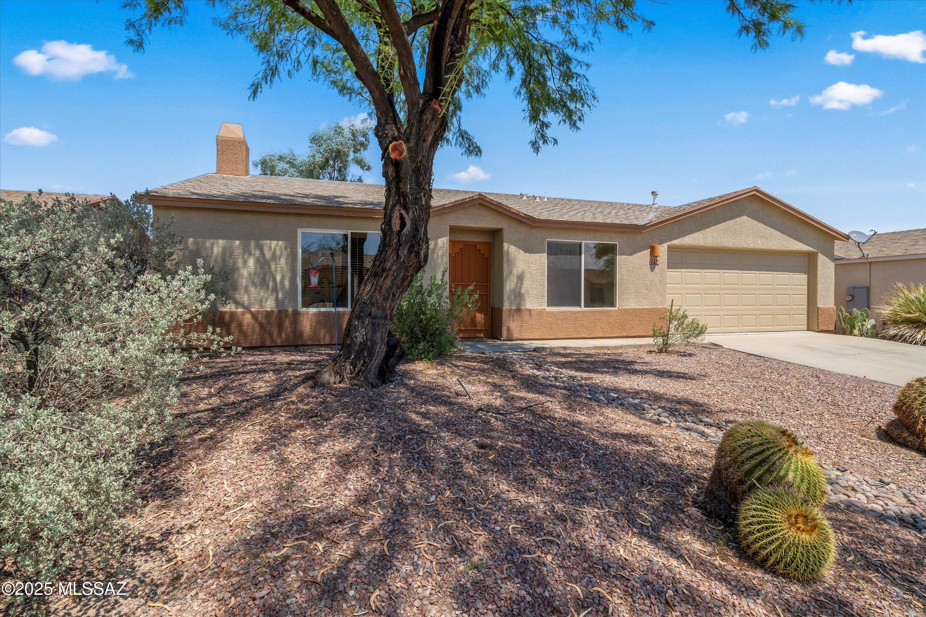 7734 West Rising Moon Way Tucson, AZ 85743 - Photo 2 of 34 Gallery Image 2