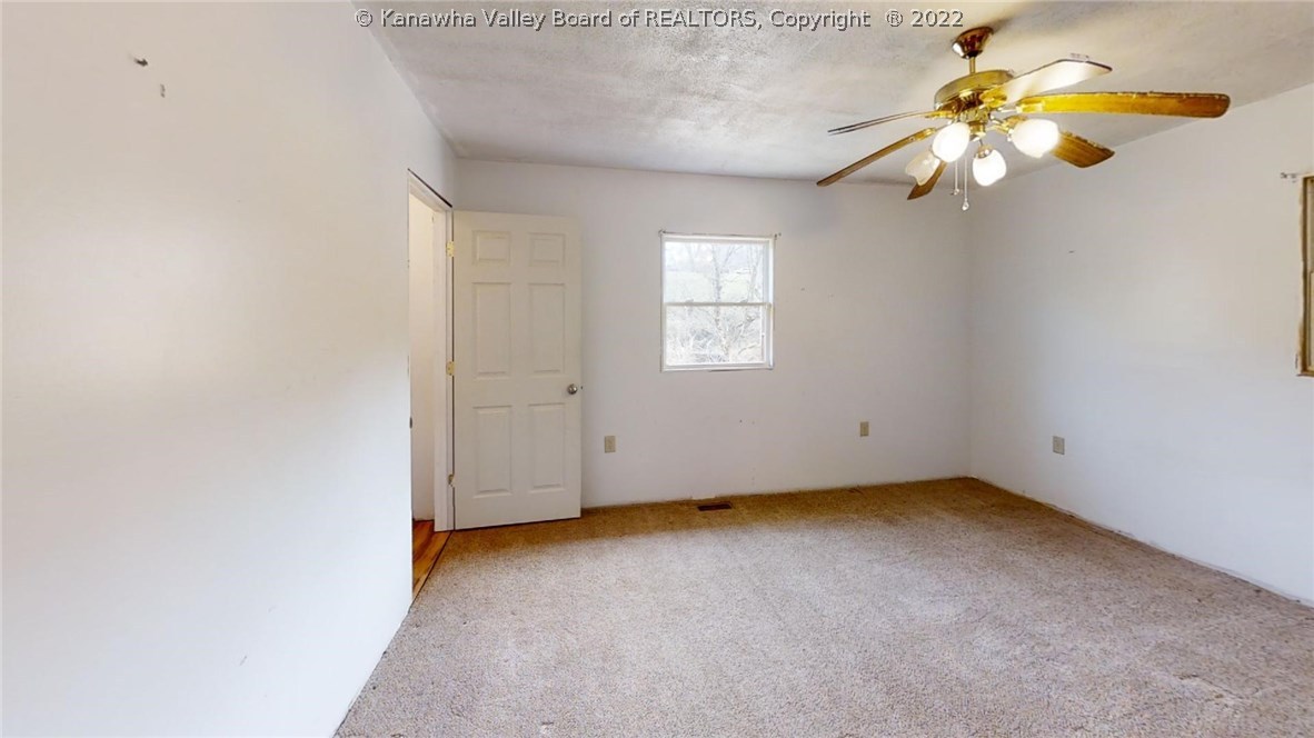 4501 Little Sandy Road Elkview, WV 25071 - Photo 17 of 21 Gallery Image 17