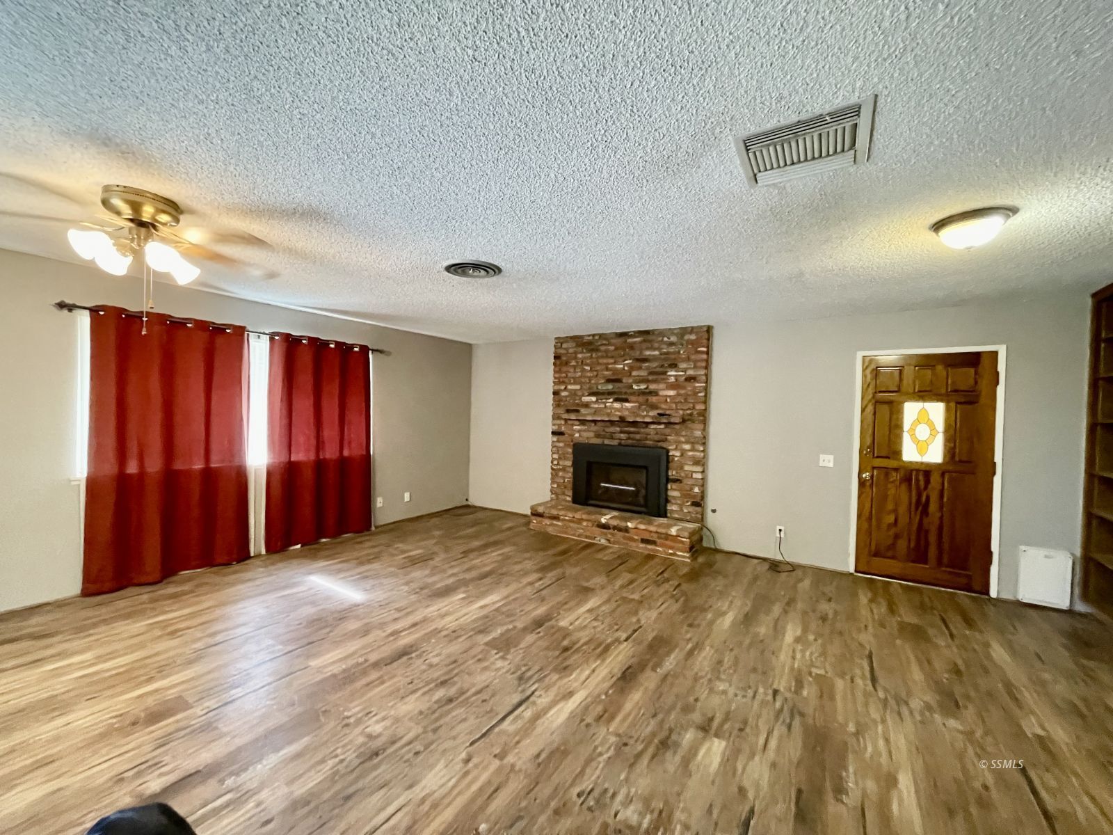 701 West Bataan Avenue Ridgecrest, CA 93555 - Photo 6 of 40