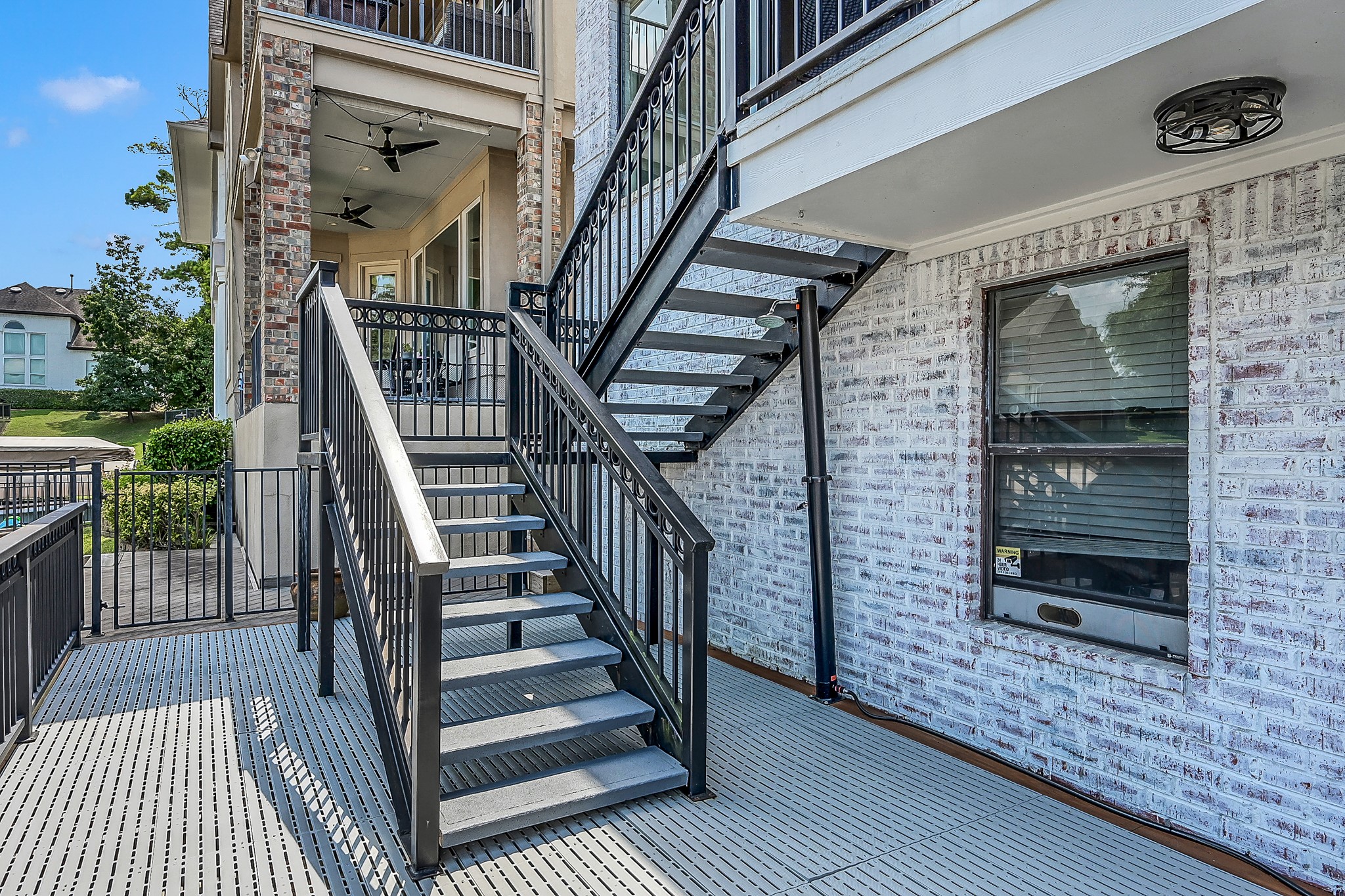 12394 Pebble View Drive Conroe, TX 77304 - Photo 36 of 49 a view of entryway and hall with wooden floor