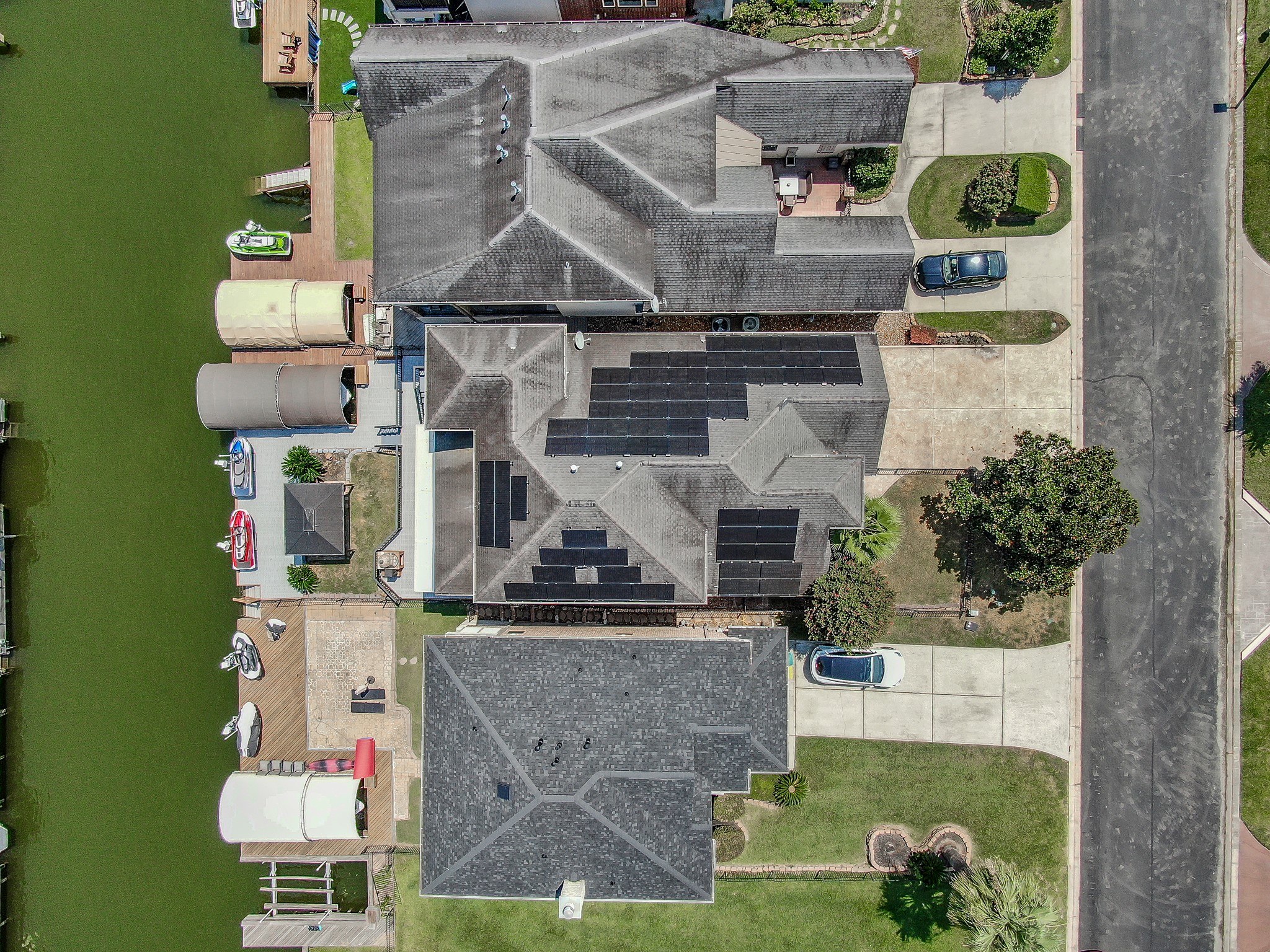 12394 Pebble View Drive Conroe, TX 77304 - Photo 45 of 49 an aerial view of a house with swimming pool