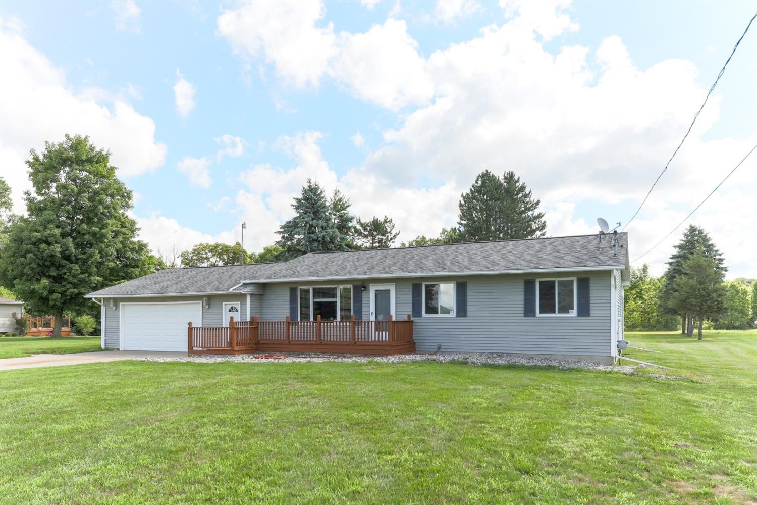 6316 Johnson Road Flushing, MI 48433 - Photo 1 of 42 Photo 1