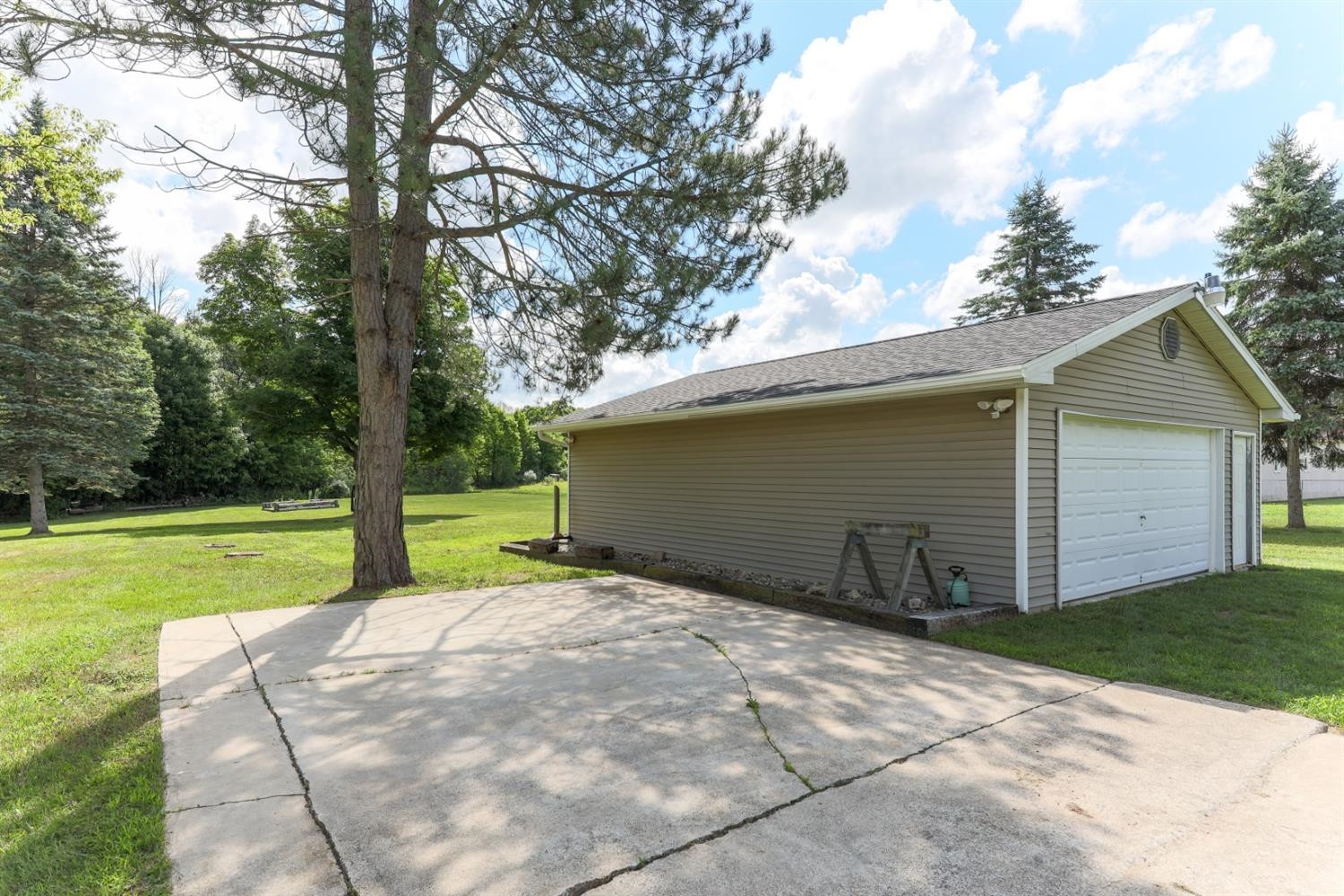 6316 Johnson Road Flushing, MI 48433 - Photo 40 of 42 Photo 40